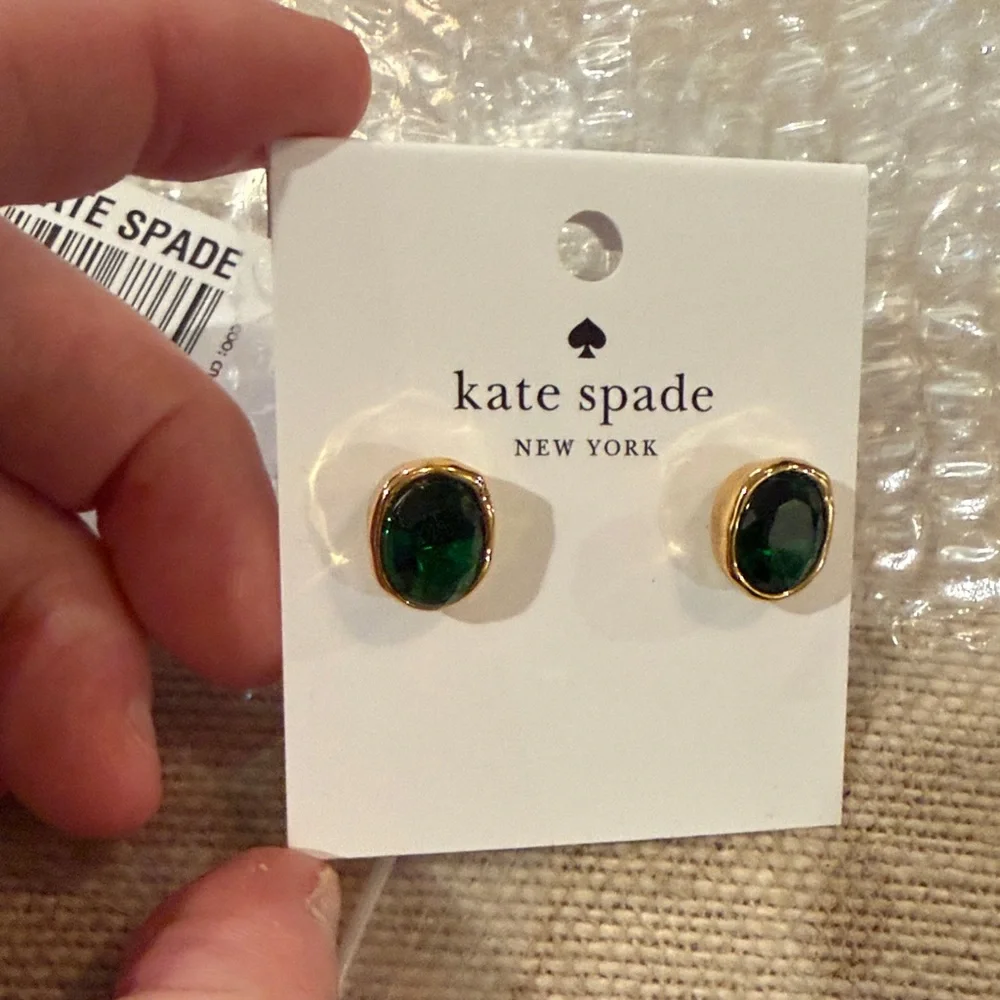 kate spade Emerald High Shine Studs/NWT - Picture 5 of 9